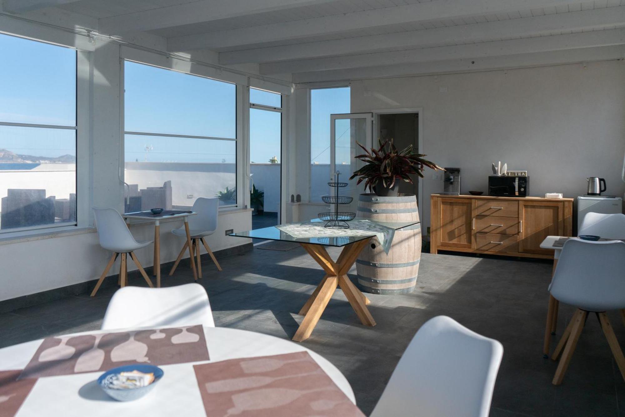 Ponente & Maestro Rooms Фавиняна Екстериор снимка