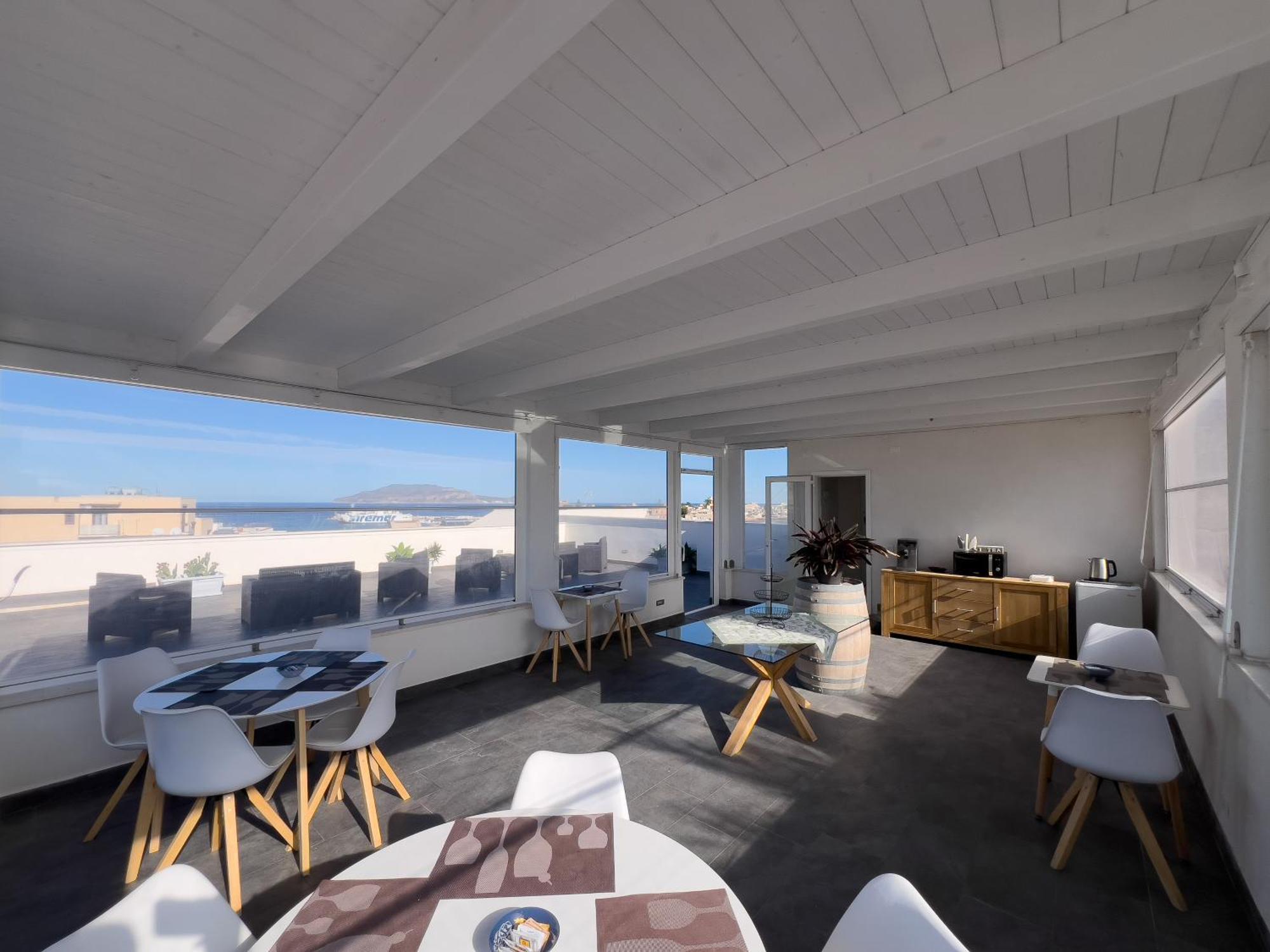 Ponente & Maestro Rooms Фавиняна Екстериор снимка