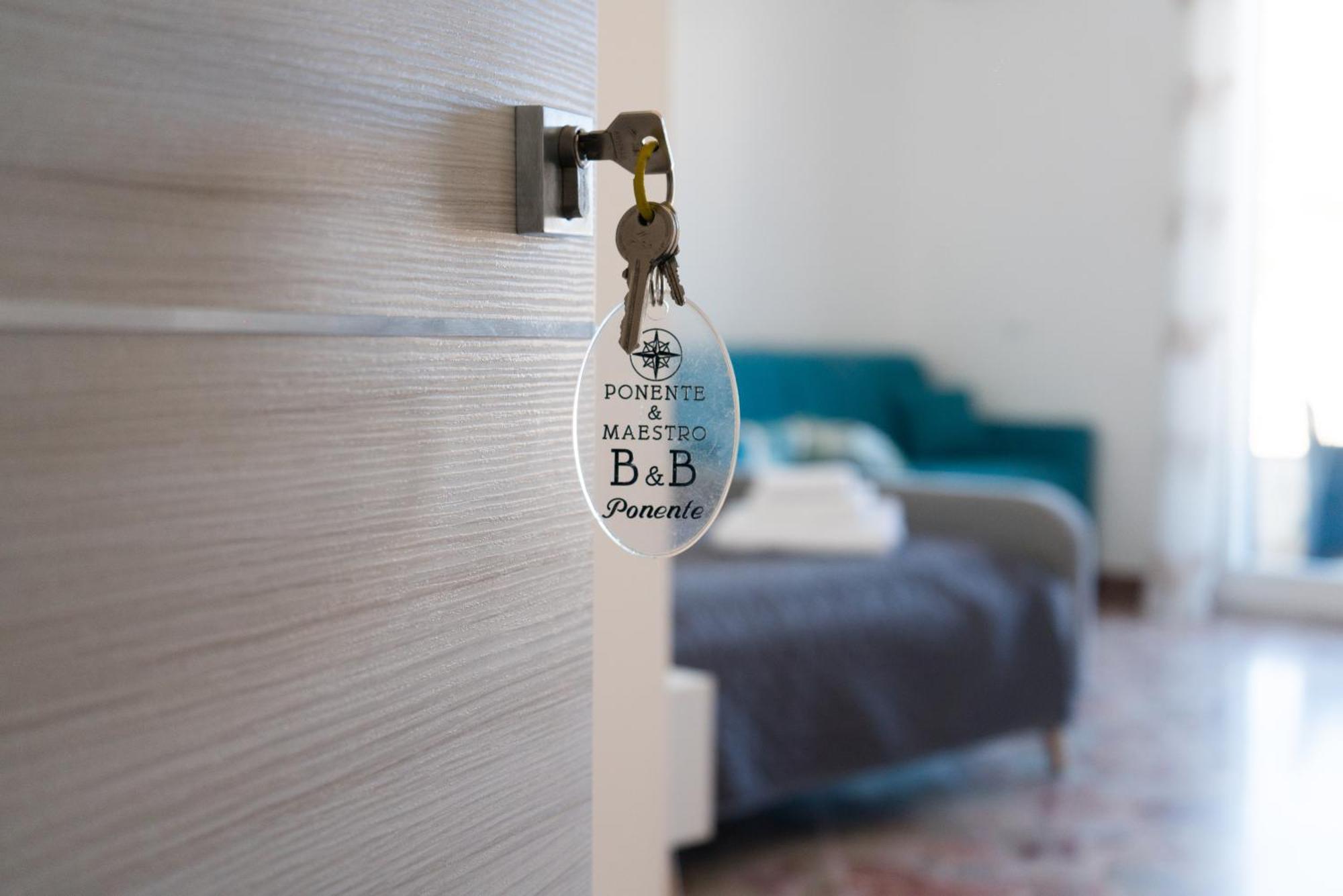 Ponente & Maestro Rooms Фавиняна Екстериор снимка