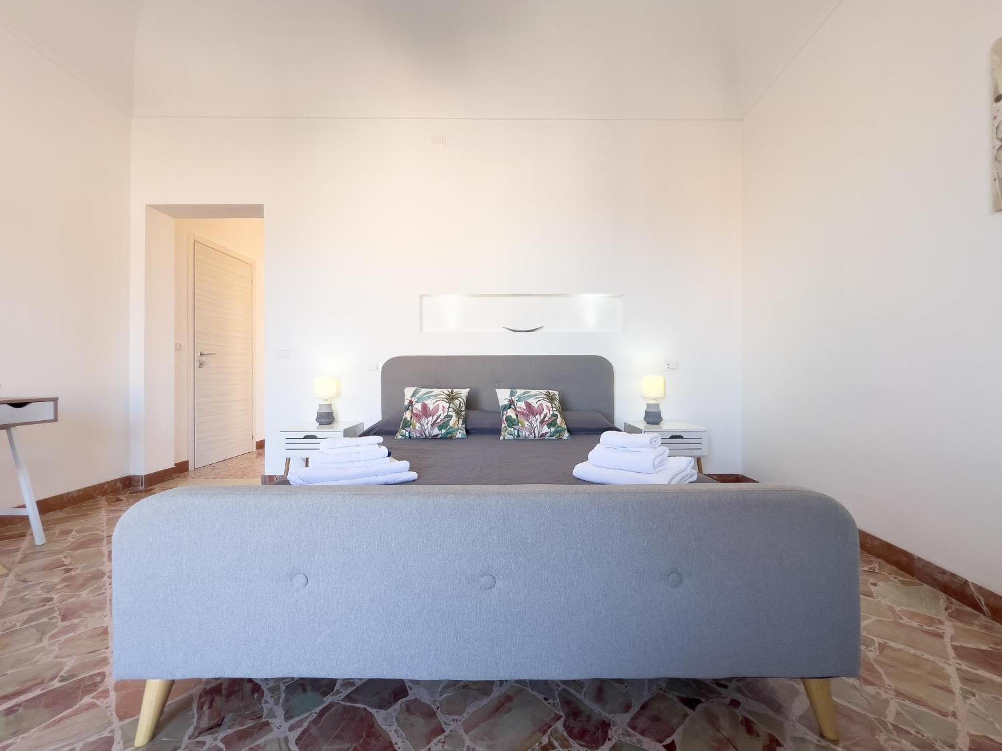 Ponente & Maestro Rooms Фавиняна Екстериор снимка
