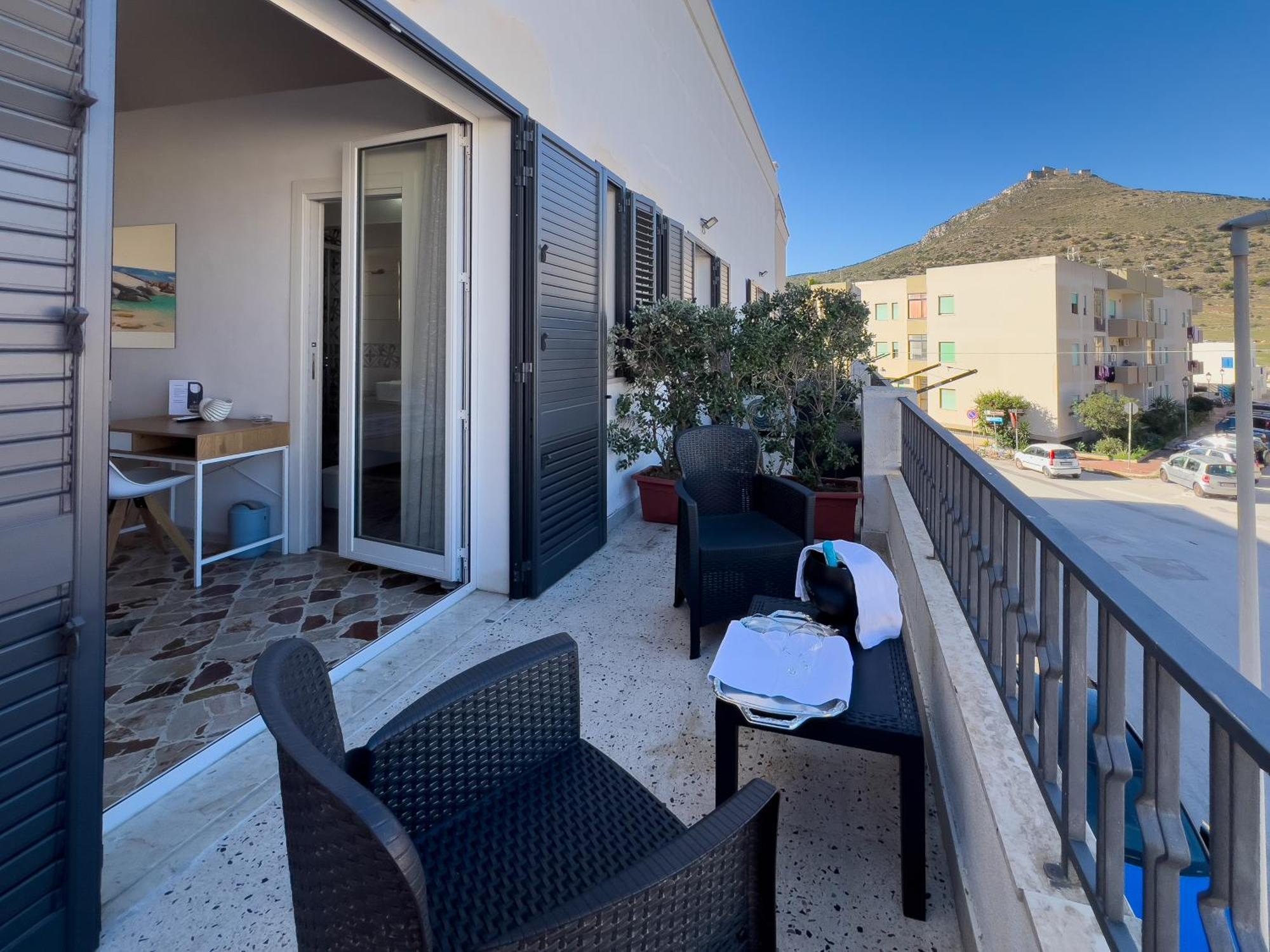 Ponente & Maestro Rooms Фавиняна Екстериор снимка