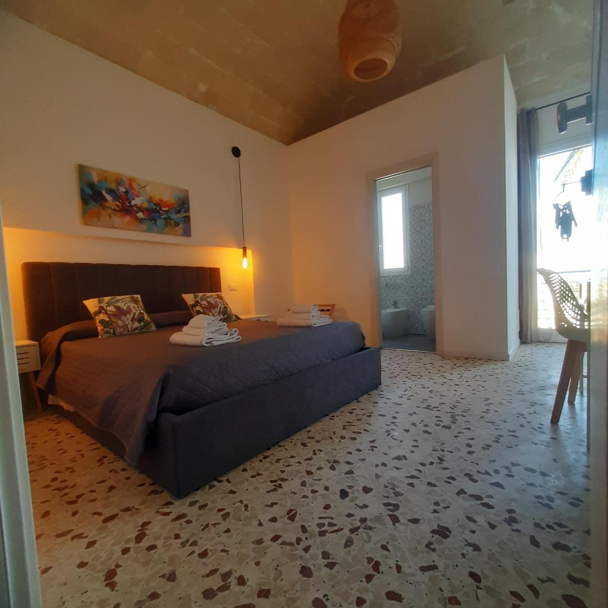 Ponente & Maestro Rooms Фавиняна Екстериор снимка